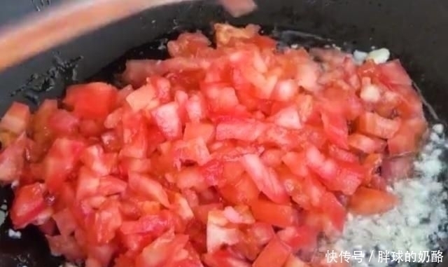 西红柿汁|2个茄子,2个鸡蛋,我家一周吃5次,实在太好吃了,拿肉都不换