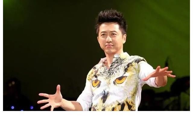 哈利出道3個(gè)月，庾澄慶暖挺兒子：孩子健康快樂就好