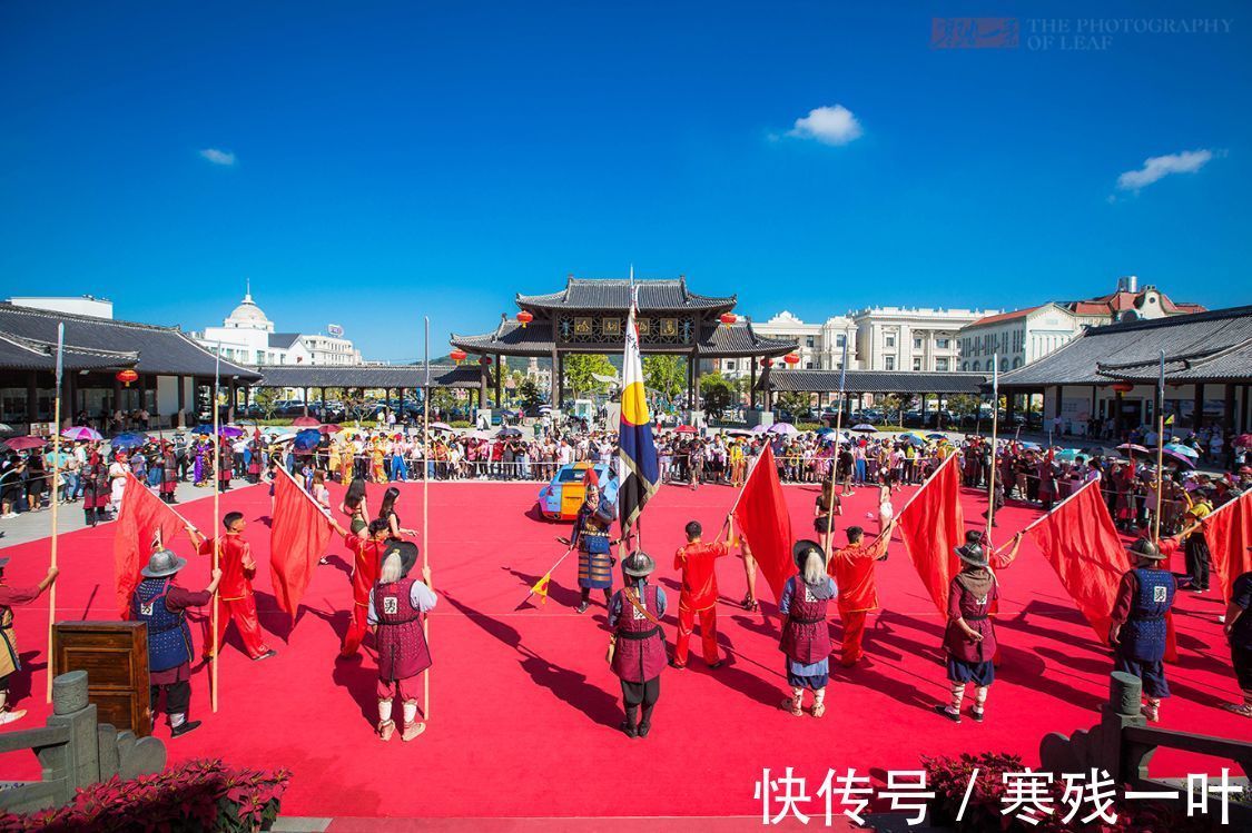 浙江|国庆假期第一天哪人最多？看看浙江象山影视城，那真叫“人从众”