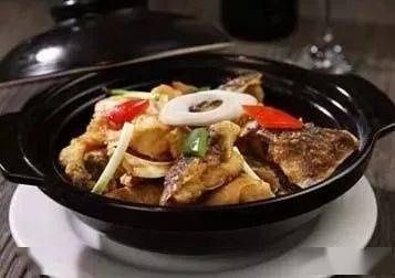 味觉记忆：李超/煎焗鱼头煲