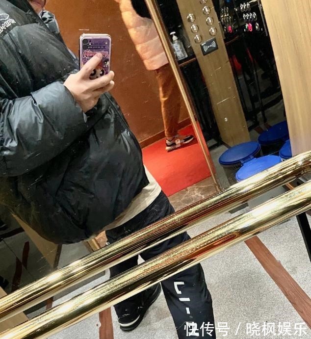 国产品牌 阿迪签名鞋首发“棉花糖”配色，耐克阿迪也开始抄袭国产品牌了！