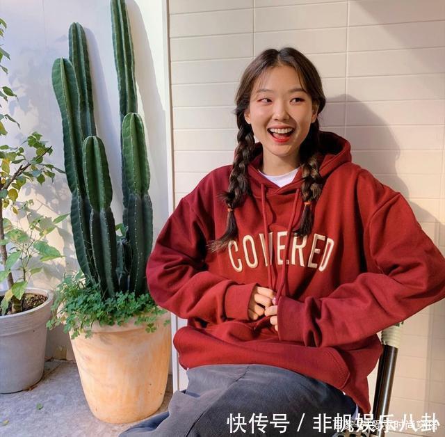 毛衣|毛衣+卫衣,卫衣+大衣,小个子冬天这么穿太美了!