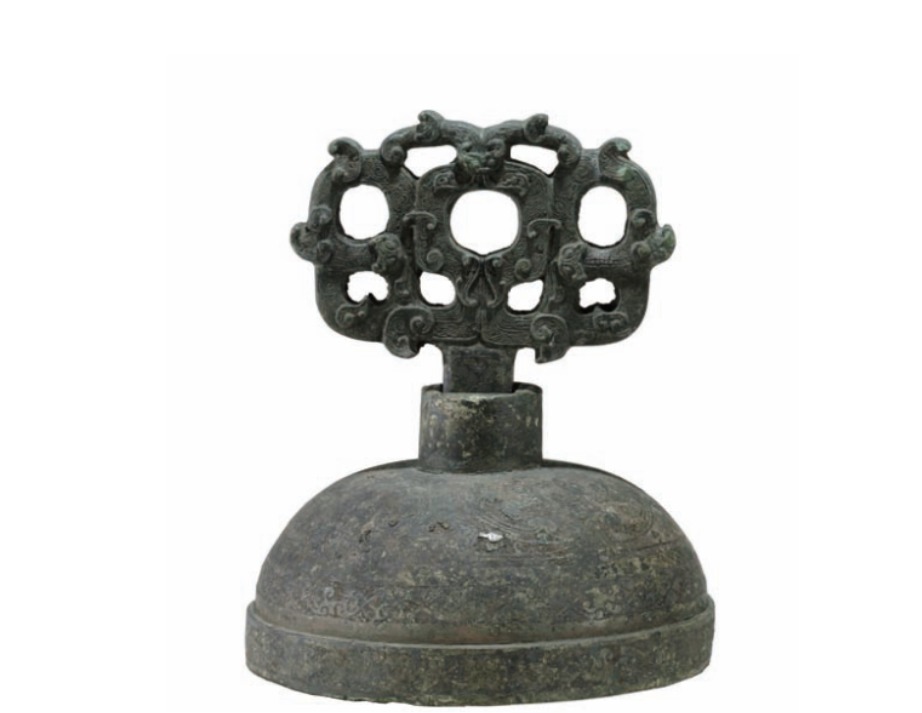 祭祀器！九连墩出土众多青铜器，有一件“谜”样的青铜器，至今不知道用途