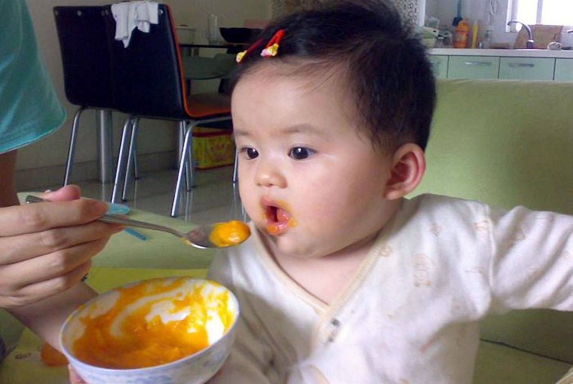 孩子|12岁男孩一天3次母乳,舍不得退出孩子生活的父母,对孩子是伤害