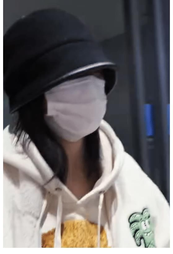 新版《快樂大本營》錄制完成，快樂家族被曝解散，只剩何炅一人