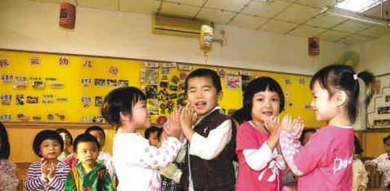 妈妈|“你爸爸叫什么名字？”孩子的回答笑喷全班，这明显听妈妈叫多了