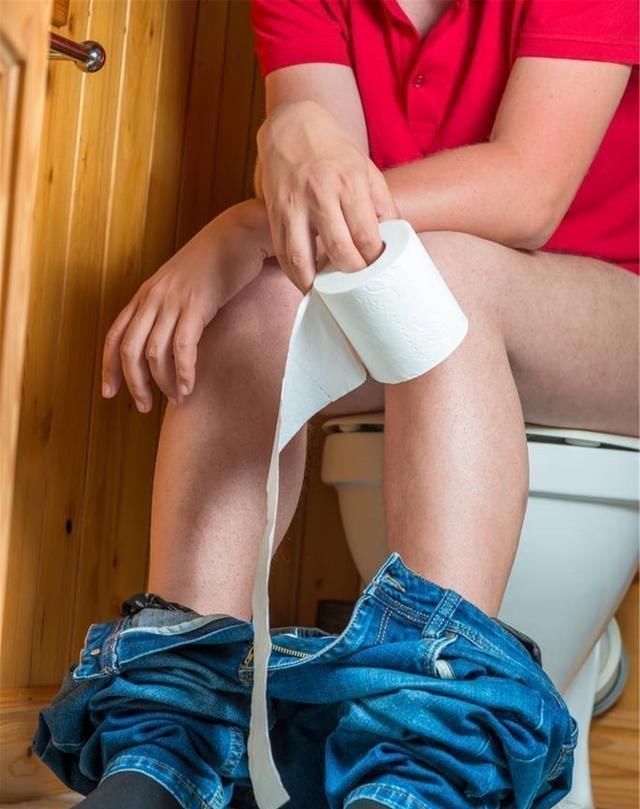 便秘把肠子“堵”住了,拉不出、肚子胖,常喝