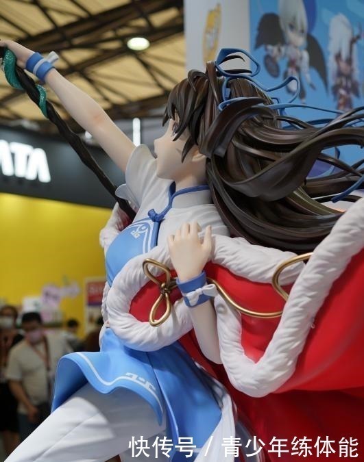 国产ACG也要出等身大手办！和真人一样大小，估计要十几万