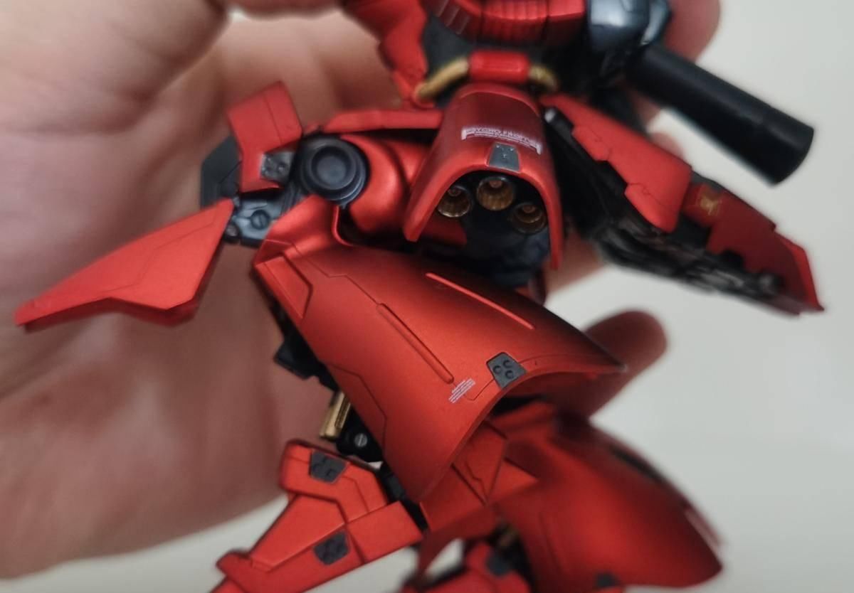 奇迹|[藏品展示] 小比例的奇迹，万代hcmpro和emia牛高达和沙扎比