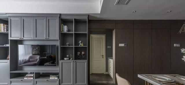 收纳|120平轻奢风三居，充满活力和温馨的婚房设计