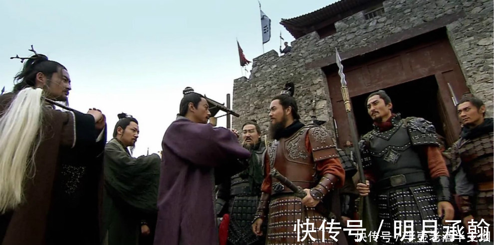 宋江@史文恭不是凶手,能暗放冷箭的五个人就藏在晁盖身边,其中四人跟晁盖有仇