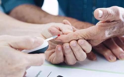 慢性疾病|为什么高血压被列为“夫妻病”？全家人都很危险？主要有两点原因