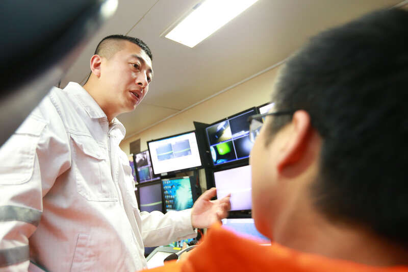 韩超:“深海宇航员”挺进“超深水”大气田