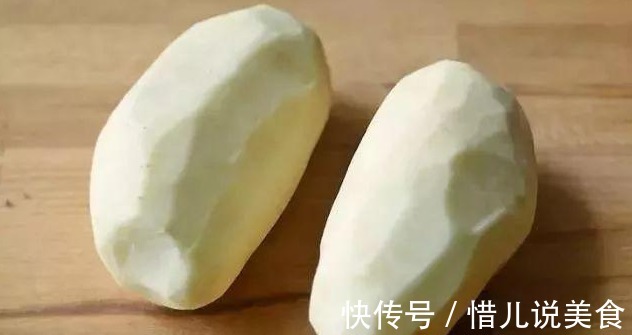 土豆新吃法学会这招,3分钟就搞定,土豆你还在炒着吃