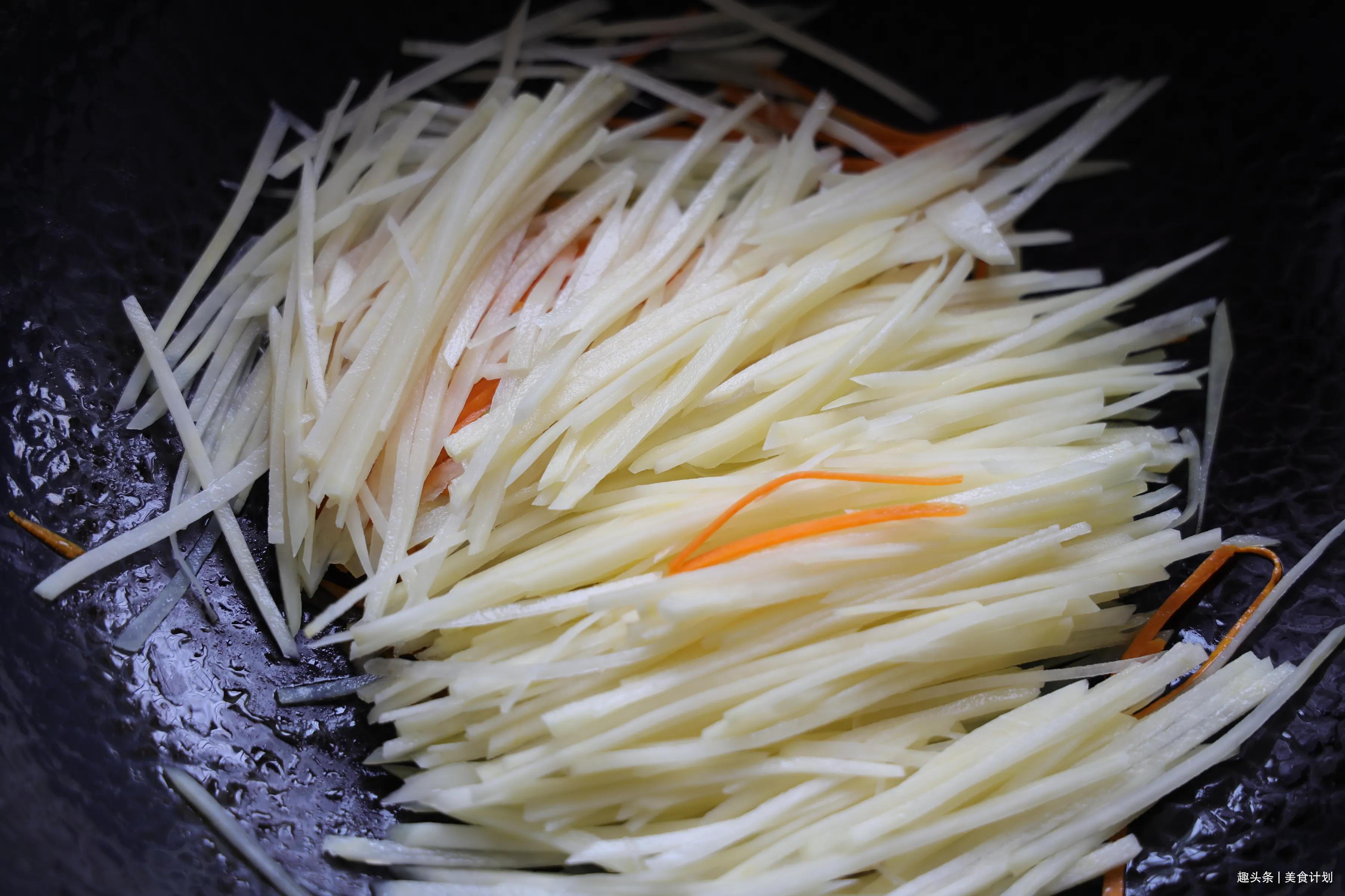 对抗秋老虎，清脆爽口的菜谱不能少，每次上桌必光盘，孩子超爱吃