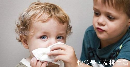 睡眠|宝宝进入睡眠倒退期,夜里经常醒来,先了解其中的原因