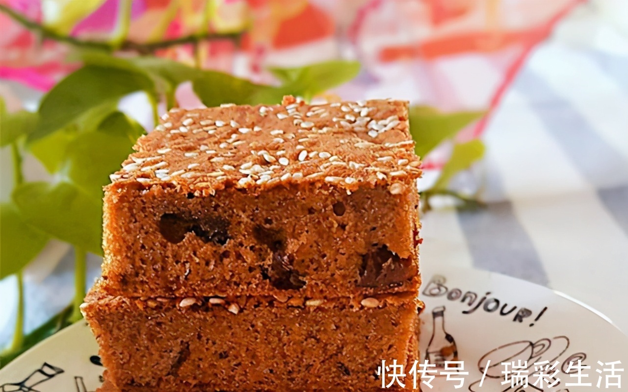 鸡蛋黄|美味好吃的红糖枣糕，制作简单，营养健康