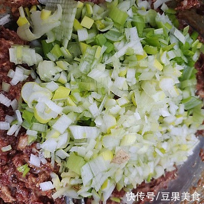 老北京|老北京早餐神仙CP组合——炒肝&包子