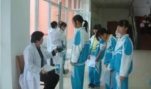 身高表|初高中学生身高表出炉,达到这个数才算合格,你家娃拖后腿了吗?