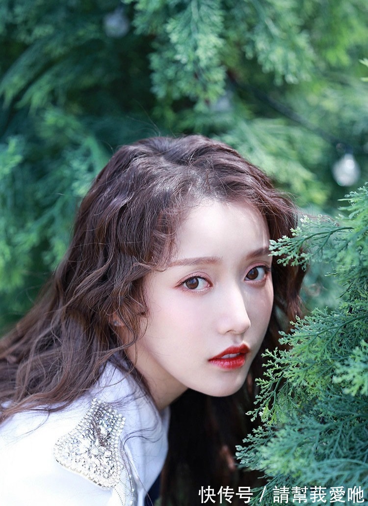 姜姜|姜貞羽將返場《創(chuàng)造營》總決賽，鵝真的把她的熱度利用的一干二凈