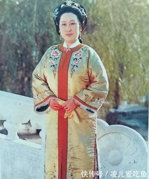 宝玉#薛宝钗为什么给莺儿改名?原来并不是“拗口”这样简单!