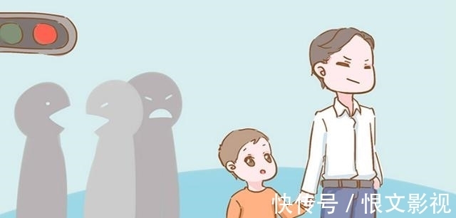 父母|“来,快叫阿姨“,这4种中国式礼貌,正在摧毁孩子