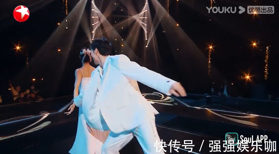 《追光吧,哥哥2》第一期,張衛(wèi)健和張傲月讓人驚喜,最差是他