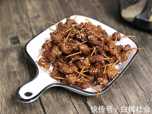 纹理|牛肉别再卤着吃了，试试这种做法，既是硬菜也是零食，年夜饭必点