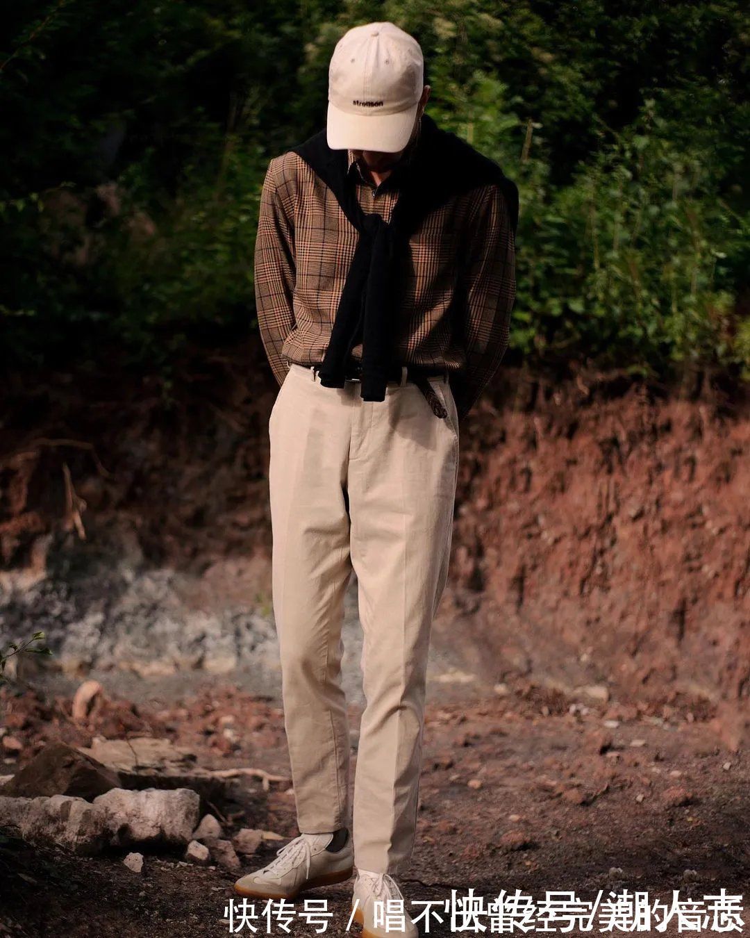 德训鞋 高质量男性如何选鞋?若是不想盲目跟风,劝你少穿AJ和Yeezy