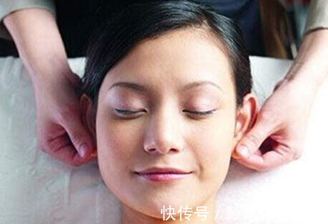 腋窝|身上自带“长寿窝”,每天按按,安神明目,降糖调气,小病不来扰