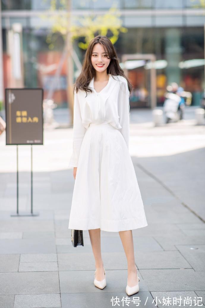 色款|12款同色系穿搭look,美得不尽相同,看完或许你会爱上这种风格!