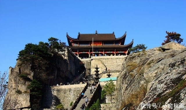 中国“风韵”的4座名山，一座仙风道气，遇见“肉身菩萨”