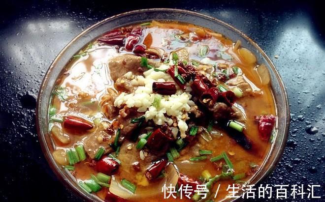 下饭的川菜做法，水煮牛肉，超美味超下饭的一锅，吃不够
