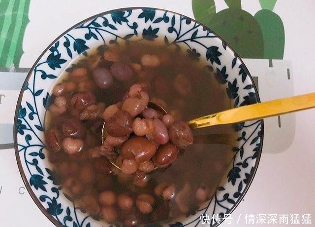 夏天,喝奶茶不如喝它,补血益气祛湿气,隔三岔五吃,身体轻!