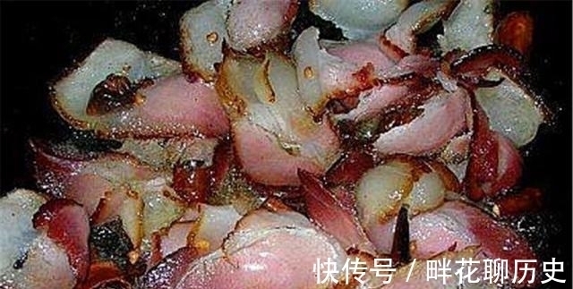 洗腊肉直接用清水洗就错了，厨师长：加“它”腊肉香味翻倍还干净