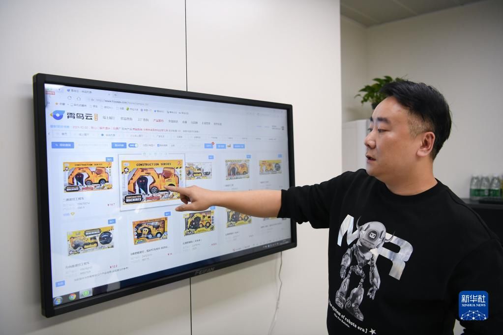 工作人员|“玩具之都”广东澄海创新升级谋突围