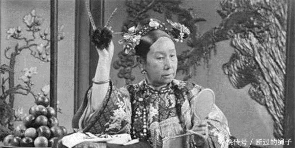 手脚|为何慈禧坟头100年来寸草不生？醇亲王做了手脚，原来如此