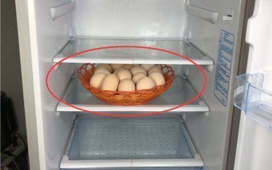 冰箱脏了别用清水擦，教你一招，冰箱马上干净又无异味，太实用了