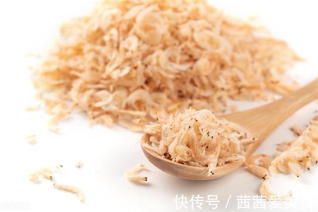 买虾皮时,“生虾皮”和“熟虾皮”要分清,二者差别大,别买错