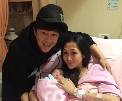 讥讽|有种“生娃机器”叫5年剖4胎的蒋丽莎，产后“告别卫生巾”，满屏是讥讽