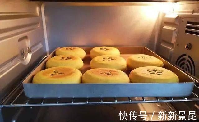 自从学会它,再也不想买面包,平底锅就能做,暄软可口,越嚼越香