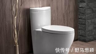 厕所|马桶里撒一把,无论多脏多厚的污渍,一冲就干净,方法简单又实用
