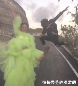 女生穿着难驾驭的婚纱拍照,像是一堆烂布,成片出来让人惊艳