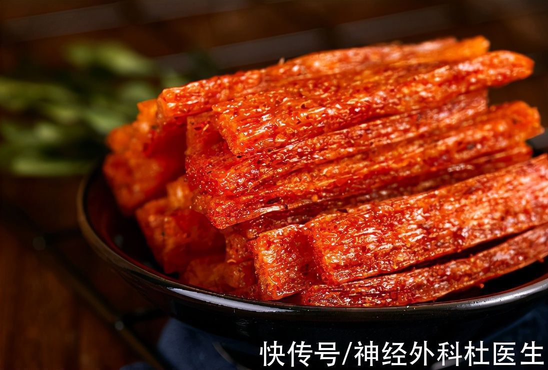 垃圾食品|儿科医生公认,影响孩子身高的3种食物,你家孩子还在吃吗?