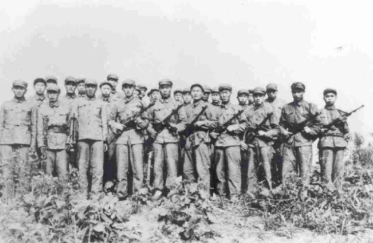 抗美援朝|八路军抗战时绑腿,为什么抗美援朝时不绑呢?都是战士拿血的教训换来的经验