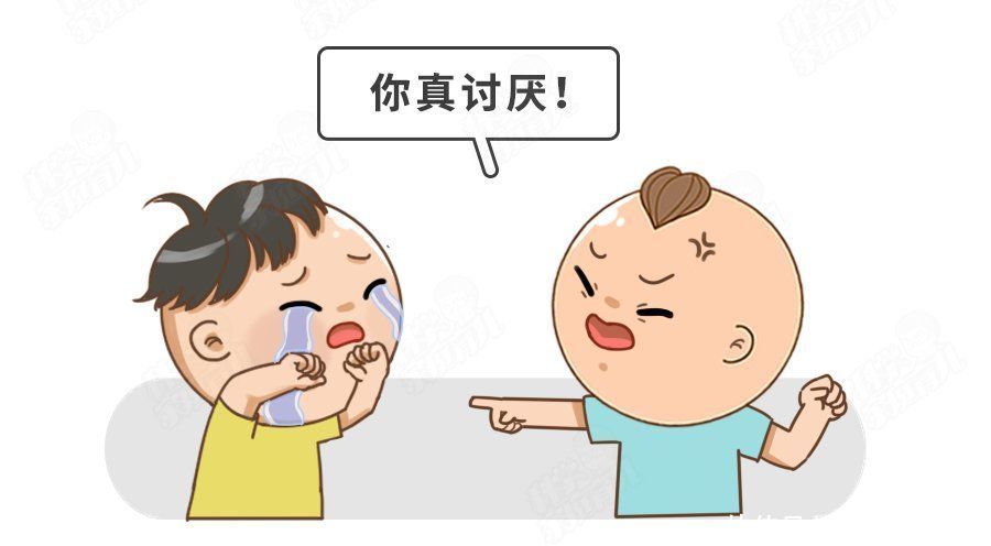 处于模仿敏感期的娃，最怕家长做这4件事！严重毁一生