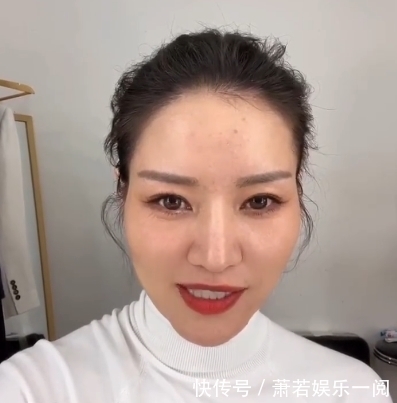 中国金花|40岁李娜公开亮相!美若少女,退役前总收入超4亿,仍在拼命工作