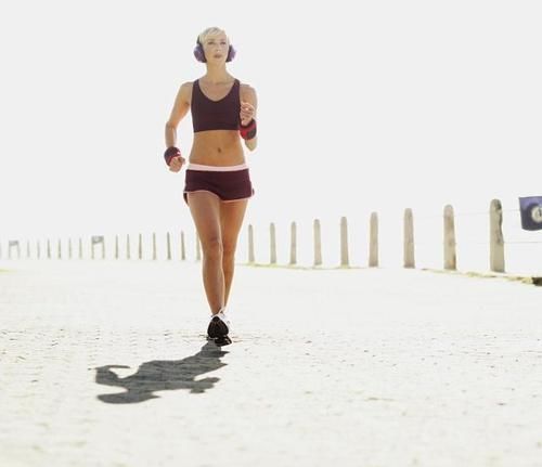 减肥|每天坚持快速走路5公里,两个月后,身体会有什么变化?