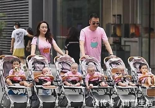 四胞胎|头胎双胞胎女儿,二胎四胞胎儿子,小两口带6个娃逛街太拉风
