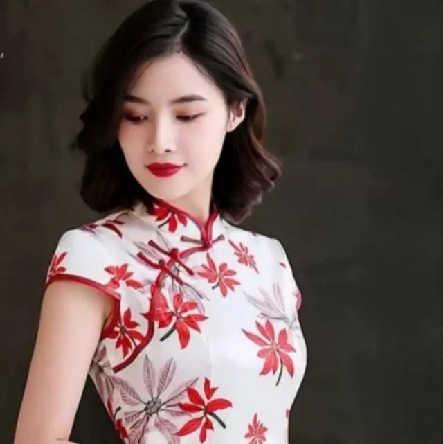 温婉|天然蚕丝旗袍，丝丝润滑，让你美的高贵温柔